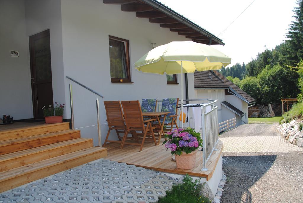 Kronhofer - Apartments & Erlebnis-Imkerei Hermagor-Pressegger See Room photo